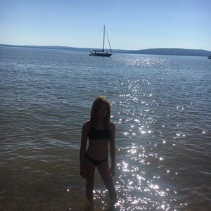 Meet your Posher, Samantha